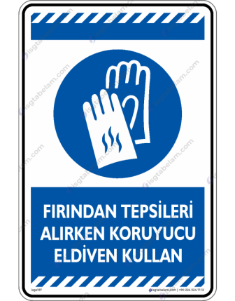 Fırından Tepsileri alırken Koruyucu Eldiven Kullan